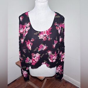 Forever 21 Floral Belle Sleeve Crop Blouse